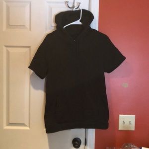 Black Alphalete short sleeve workout hoodie